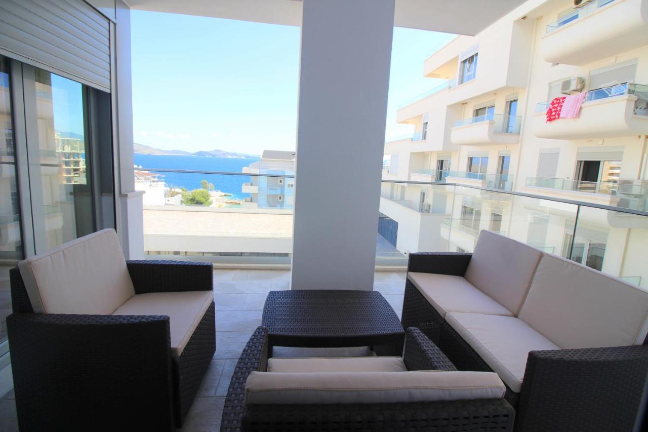 Luxury Sea View Apartaments Sarandë Buitenkant foto