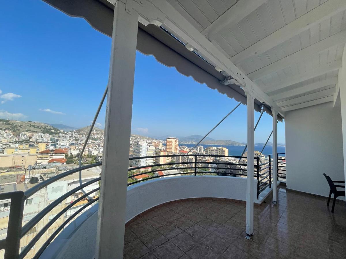 Luxury Sea View Apartaments Sarandë Buitenkant foto